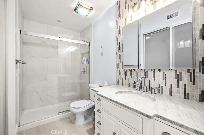 1022 S Marengo #5 photo 26