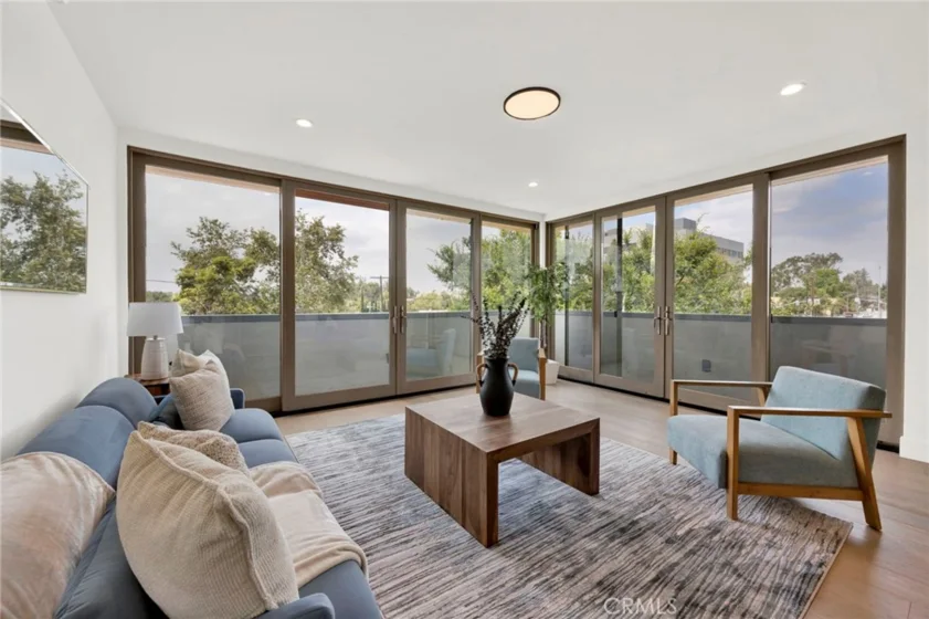 941 E California Boulevard #1 photo 25