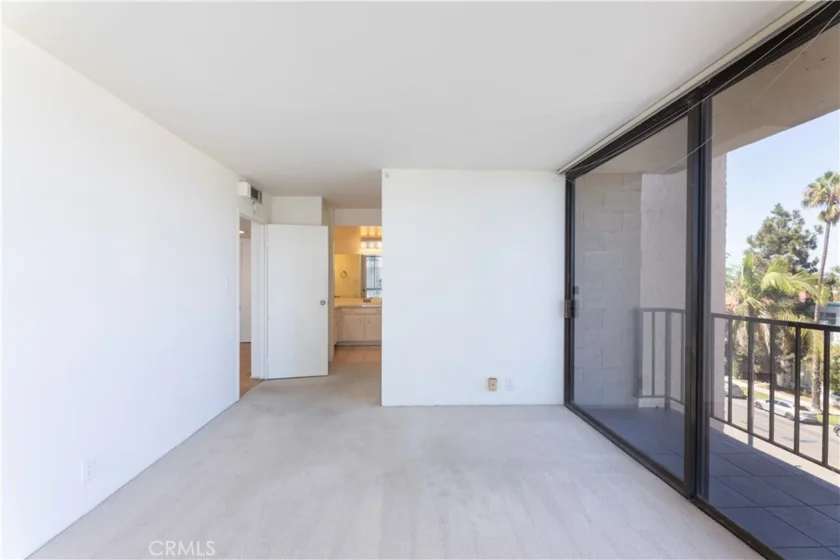 1750 E Ocean #501 photo 28