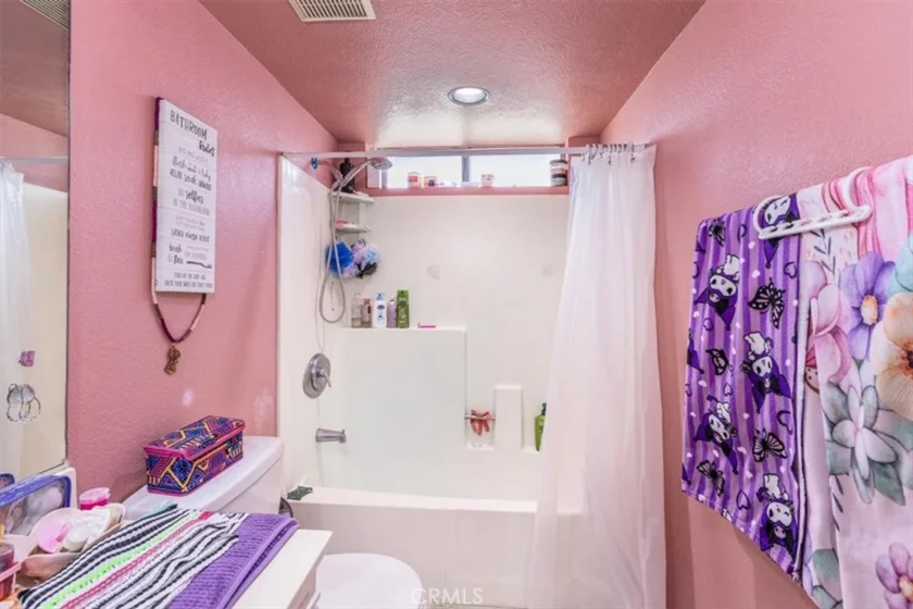 1731 E 68th #5 photo 51
