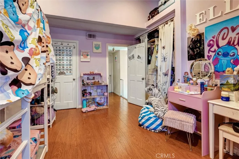 6323 Reseda #1 photo 21