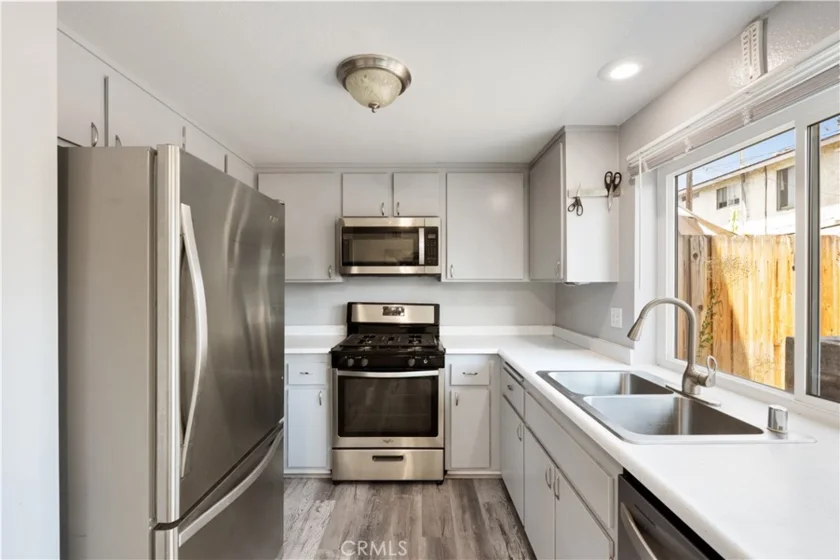 303 W Linda Vista Avenue #19 photo 9