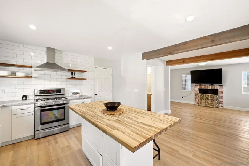 1508 Concord Way #D photo 2