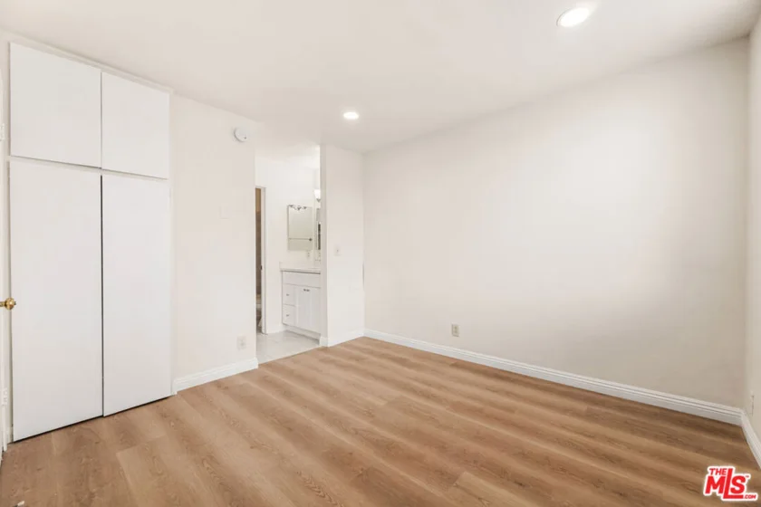 210 S La Fayette Park Place #314 photo 7