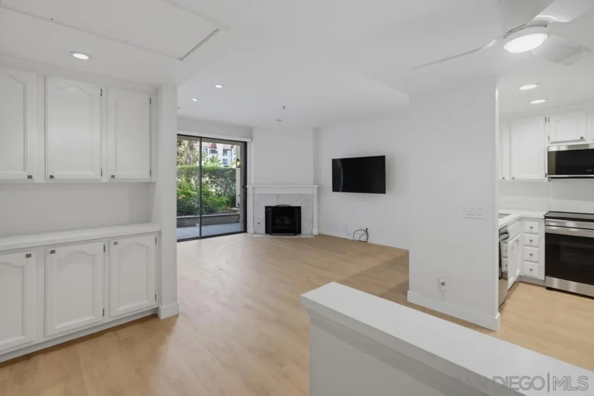 5865 Friars Road #3104 photo 13
