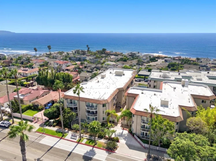 5366 La Jolla #305C photo 3