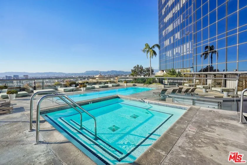 1100 Wilshire Boulevard #2105 photo 36