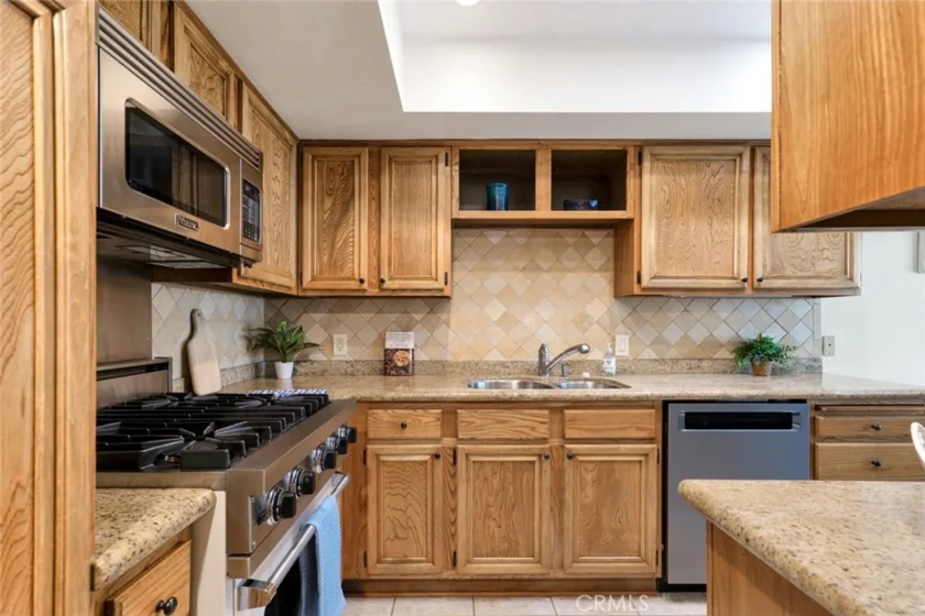 1008 W Riverside Drive #34 photo 7