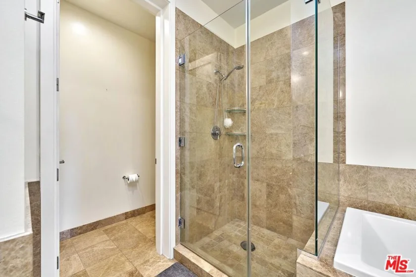 3223 W 6th Street #1005 photo 32