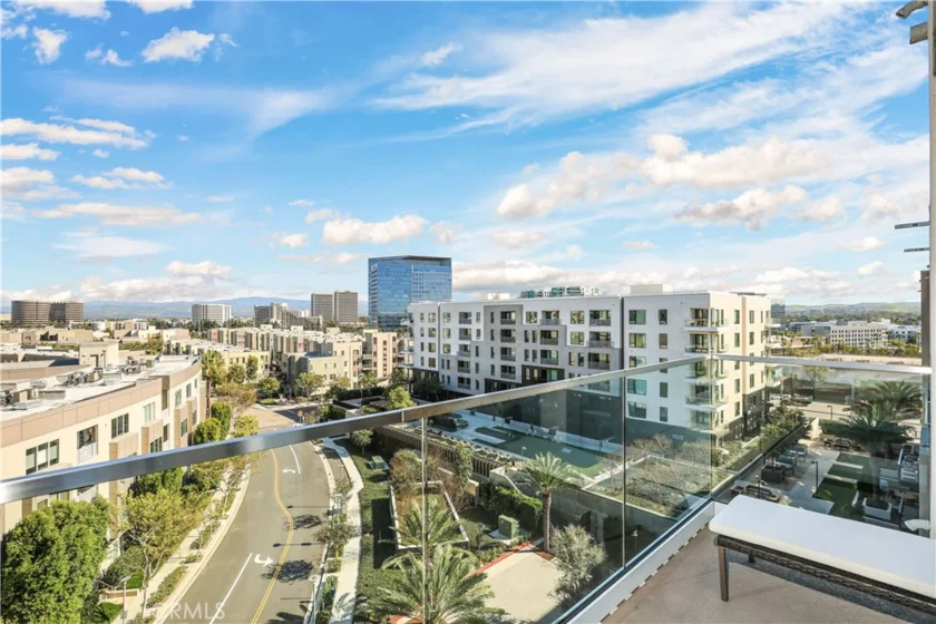 3700 Rivington photo 2