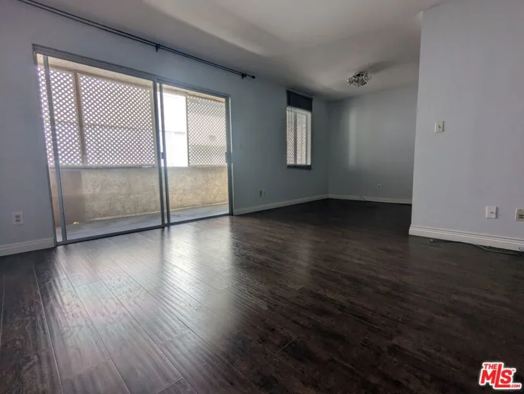 5412 Lindley Avenue #218 photo 7