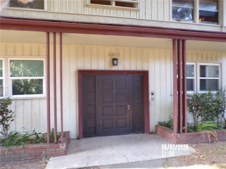 5832 Bowcroft #4 photo 1