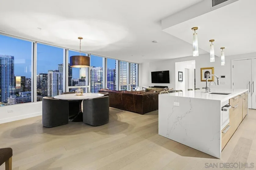 888 W E Street #1801 photo 28