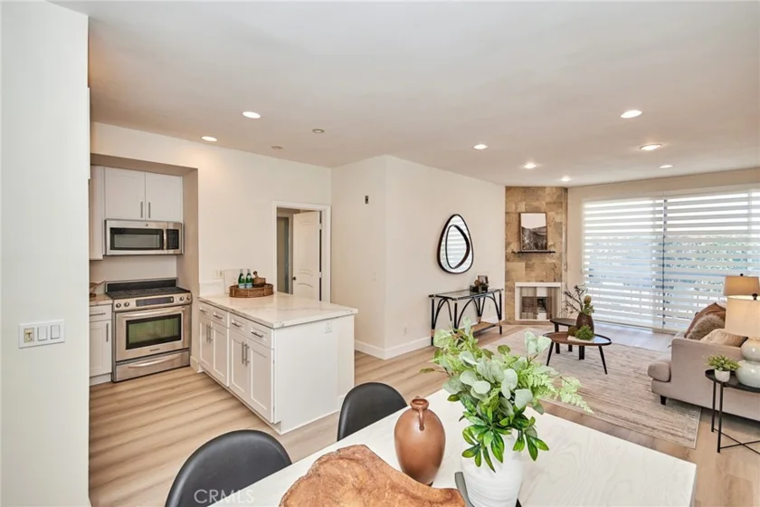 2263 Fox Hills Drive #102 photo 1