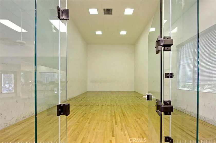24909 Madison Avenue #1811 photo 31