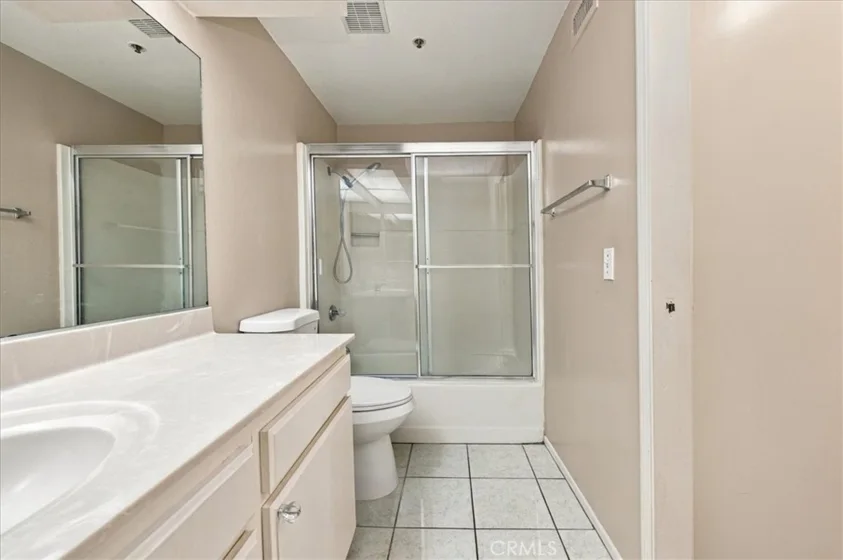 1310 E Orange Grove #102 photo 30