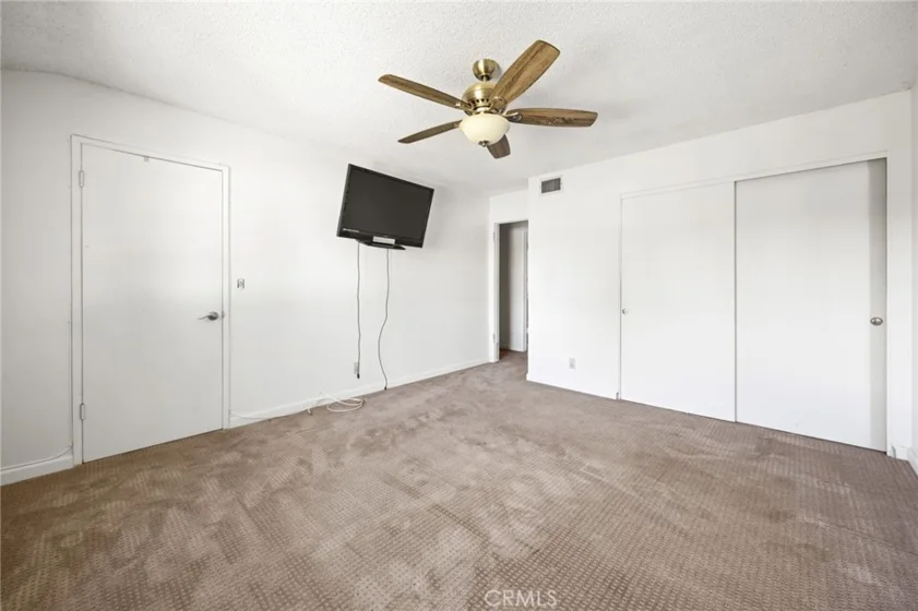 8174 Glengarry Green photo 18