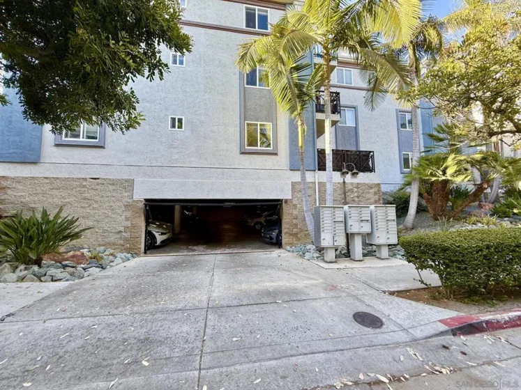 1756 Essex Street #305 photo 44