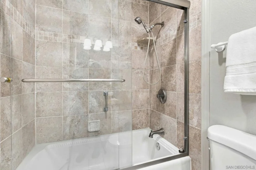 1605 S Hotel Circle #B103 photo 37