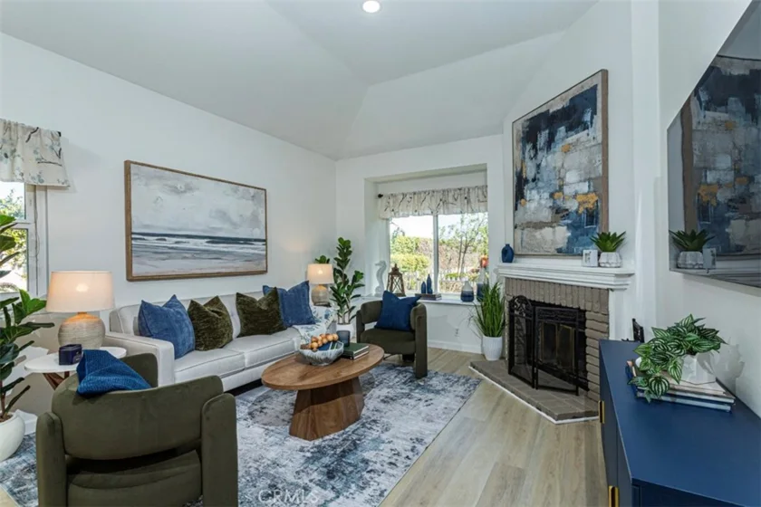 24 Riverstone photo 1