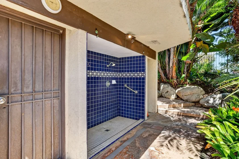 4835 E Anaheim Street #105 photo 28