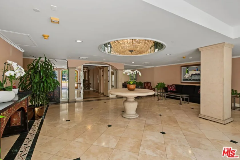 430 N Oakhurst Drive #PH406 photo 40