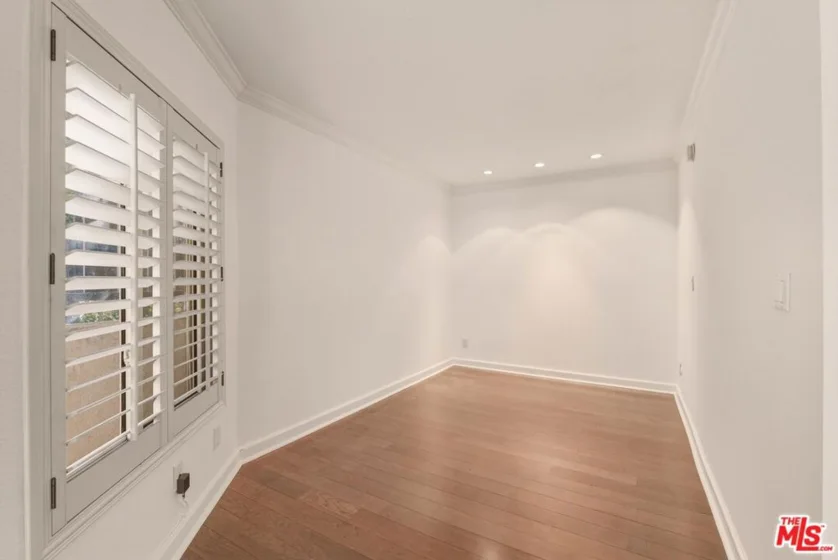 141 S Clark Drive #225 photo 17