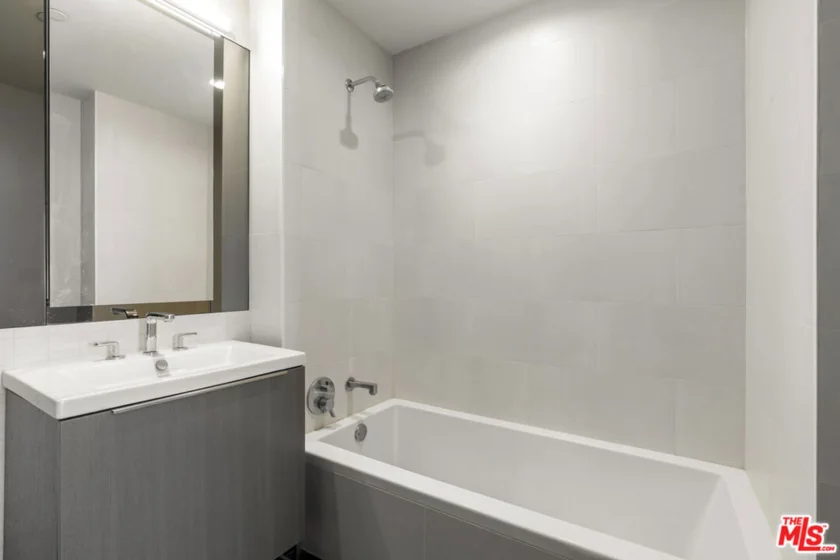 889 Francisco Street #1206 photo 18