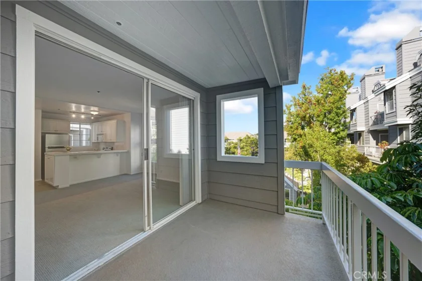 20331 Bluffside #307 photo 11