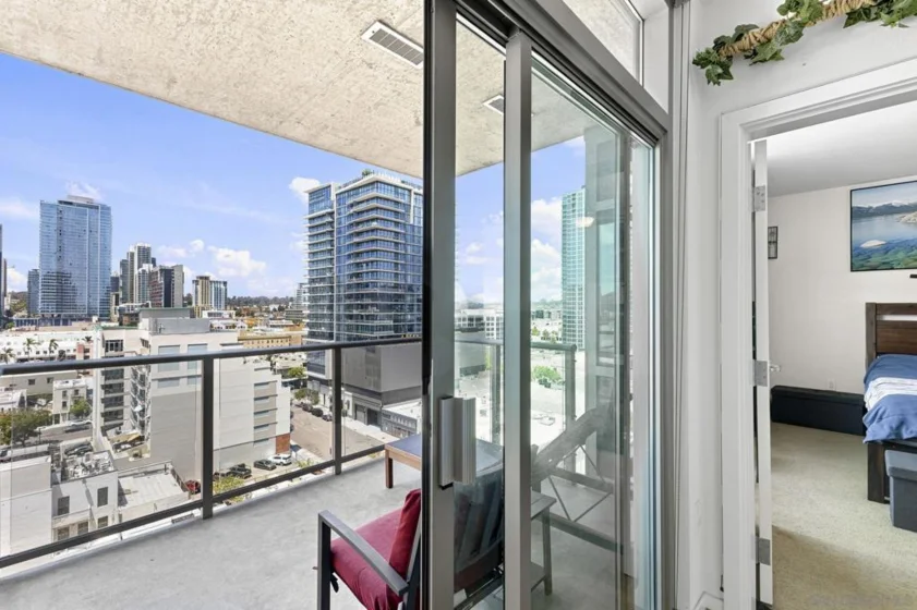 800 The Mark Lane #1202 photo 51