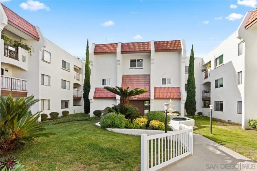 6350 Genesee Avenue #220 photo 2