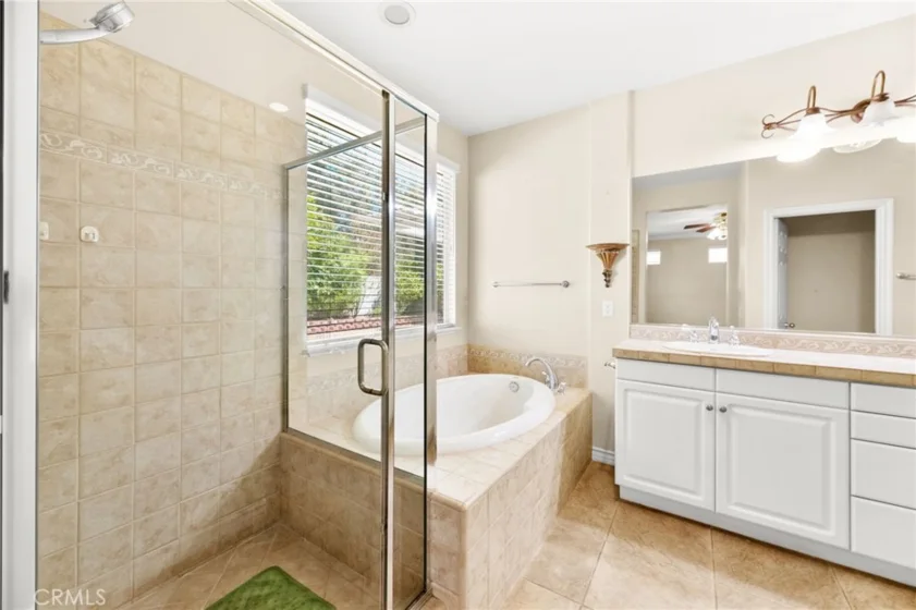 39894 Camden Court photo 52