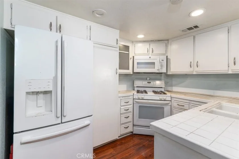 1731 E 68th #5 photo 15