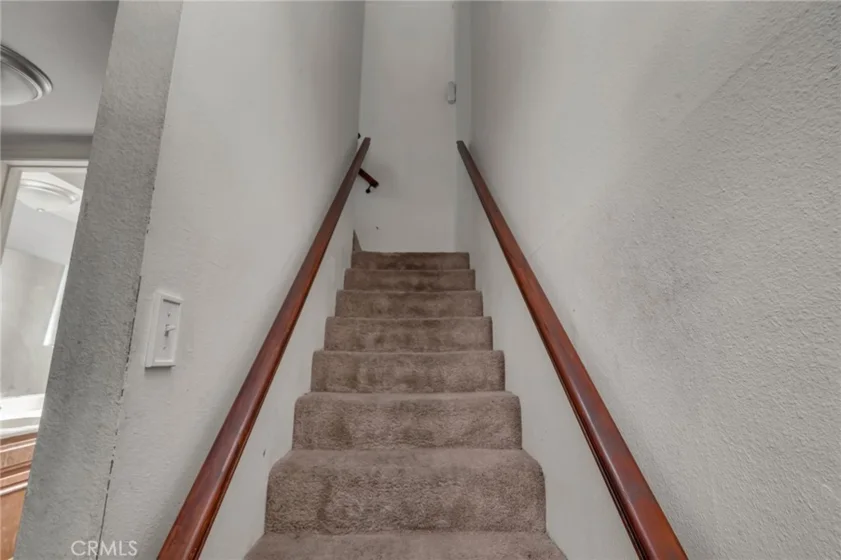 6438 Hazeltine Avenue #6 photo 15