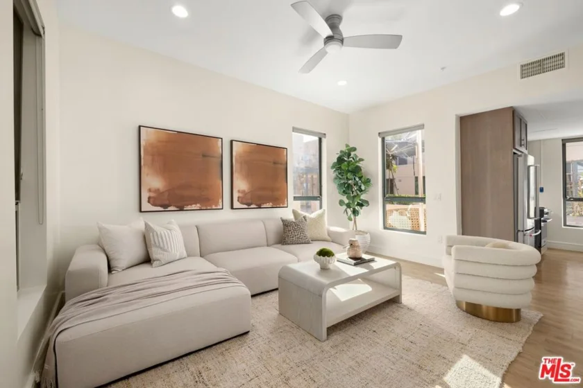 2300 Wilshire Boulevard #217 photo 2