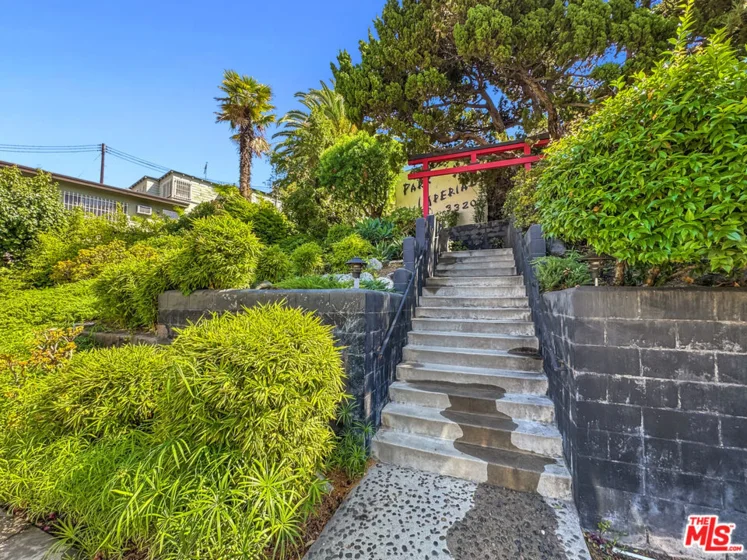 3320 Griffith Park Boulevard #4 photo 1