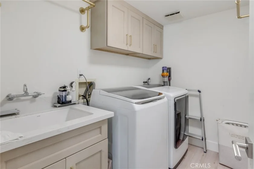 6330 Riviera photo 27