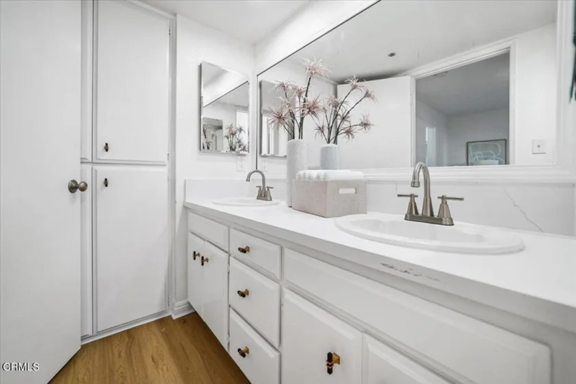 961 E California Boulevard #109 photo 38