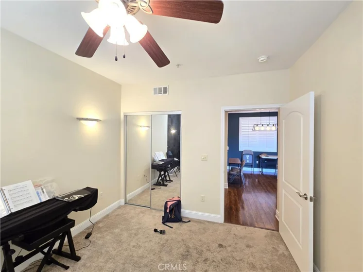 4724 Kester Avenue #409 photo 18