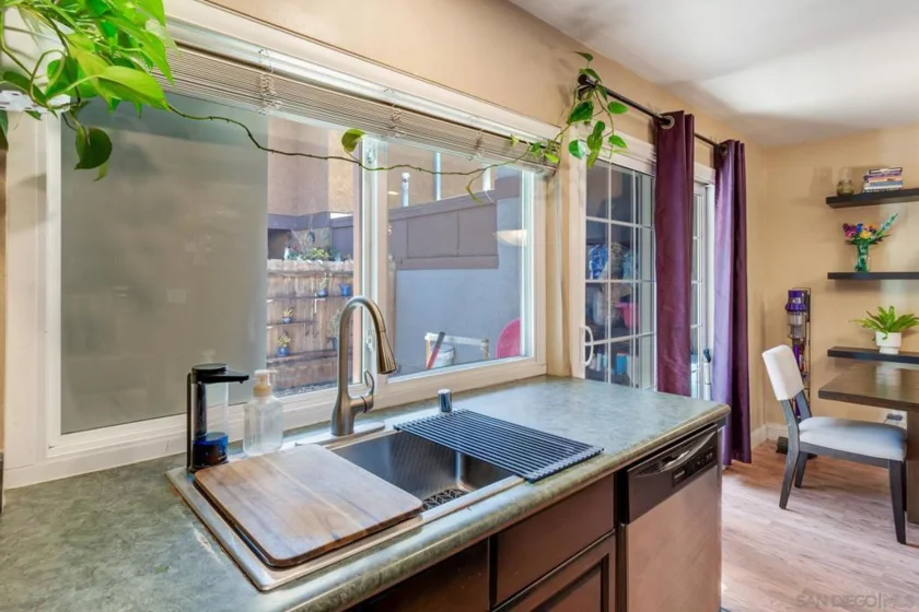 310 Sun Court photo 8