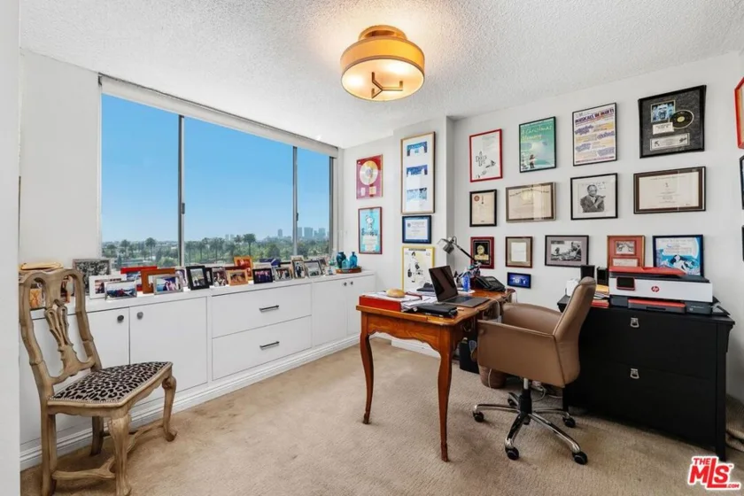818 N Doheny Drive #606 photo 10