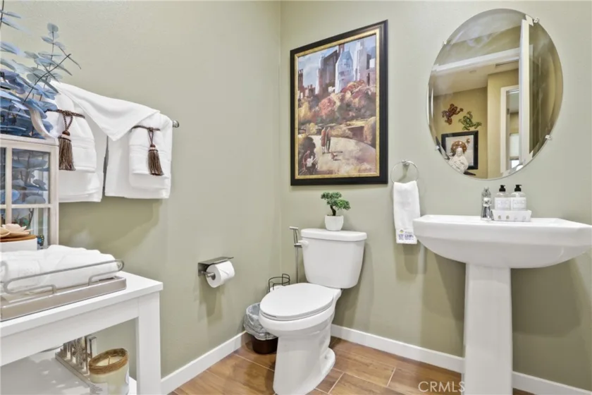 10902 Flora Park Way photo 15