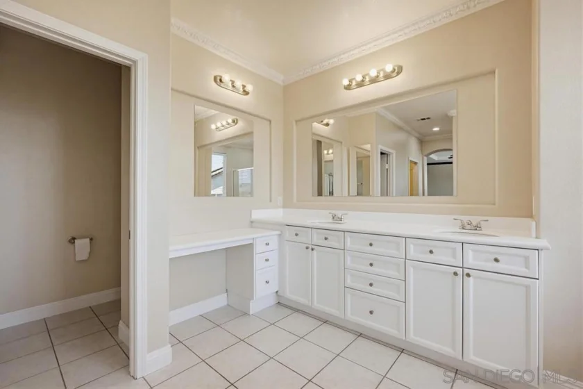 23531 Hobart Court photo 40