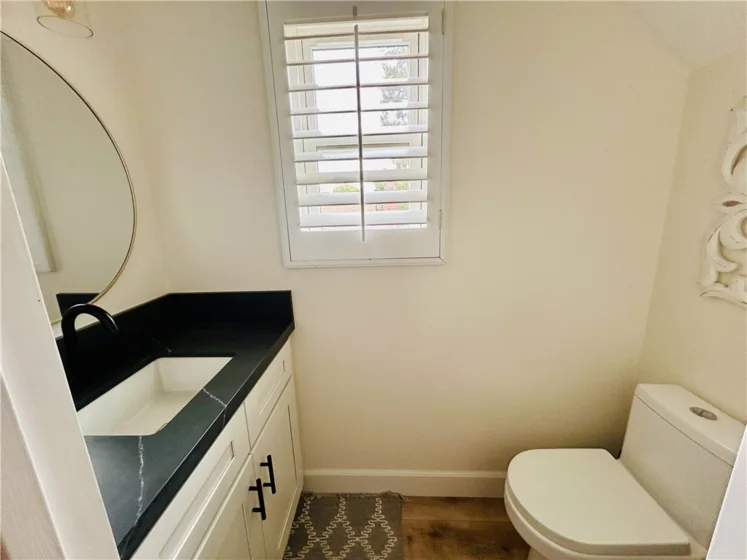 1140 N Lamer photo 7