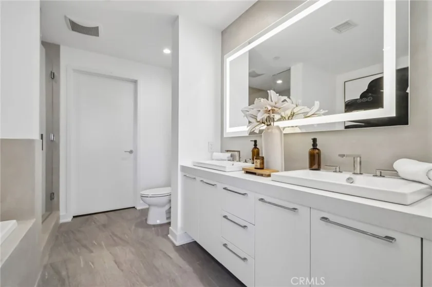 9 Macarthur Place #1507 photo 7