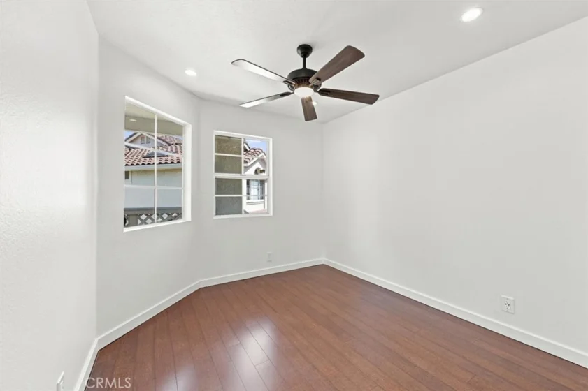 21051 Jenner #85 photo 27