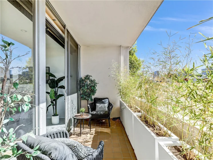 1333 S Beverly Glen Boulevard #402 photo 19