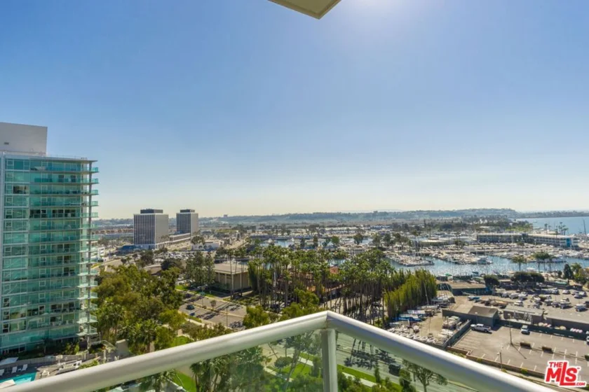 13700 Marina Pointe Drive #1725 photo 14