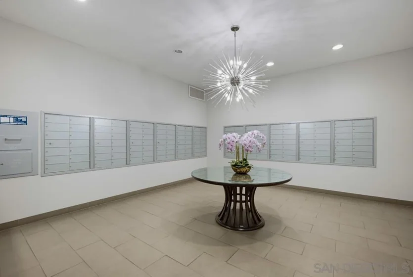 10501 Wilshire Boulevard #1005 photo 32