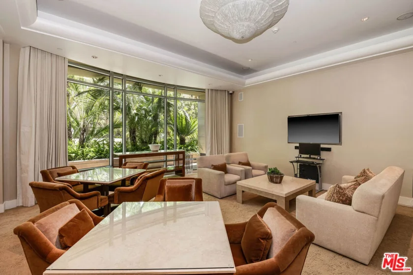 10800 Wilshire Boulevard #1101 photo 34
